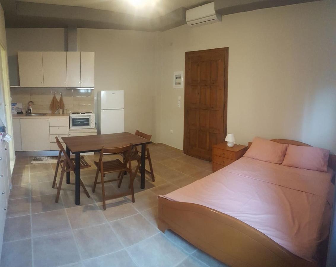 Kalamata Home, Marina A Extérieur photo