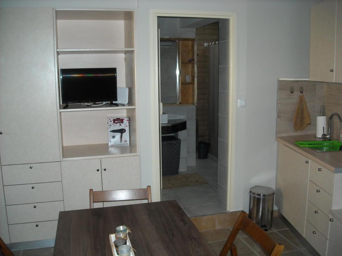 Kalamata Home, Marina A Extérieur photo